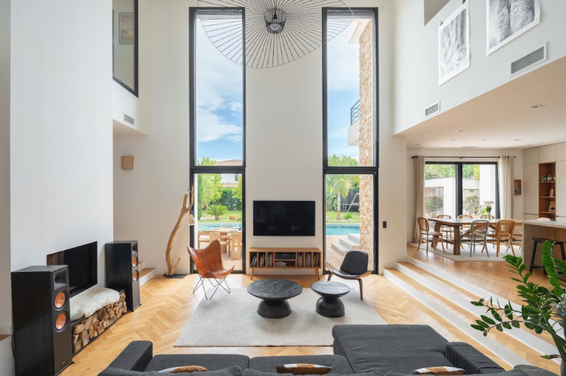 Modern house rental for photoshoot in PACA