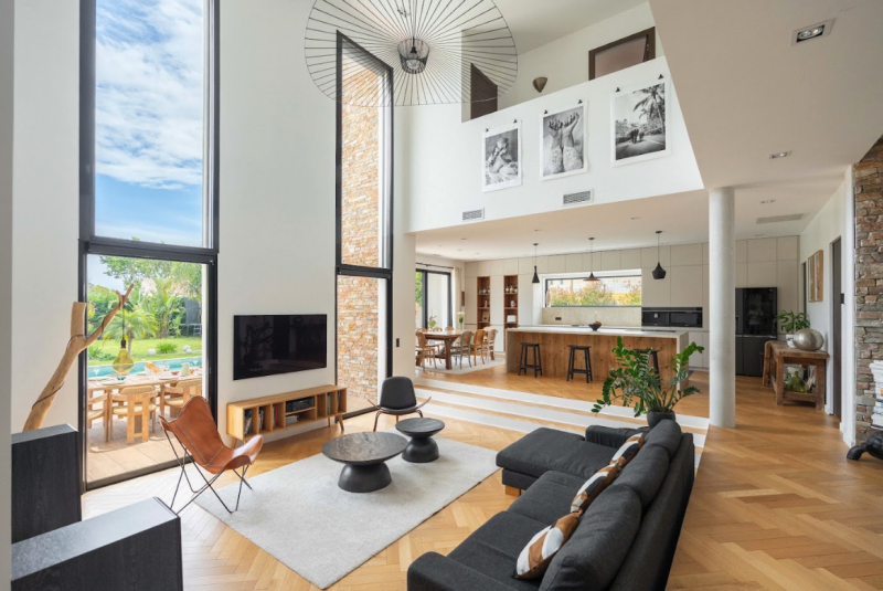 Modern house for rent for photo shoots, filming and events in Toulon