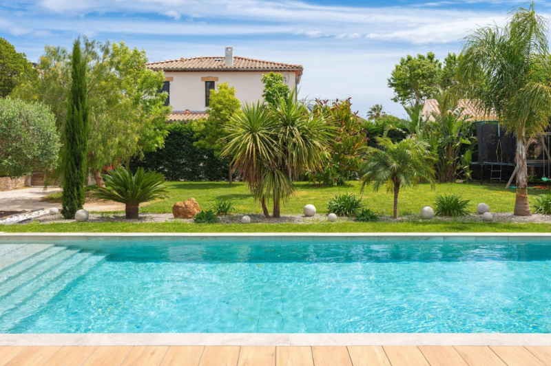 Rent a modern house for events in the Var