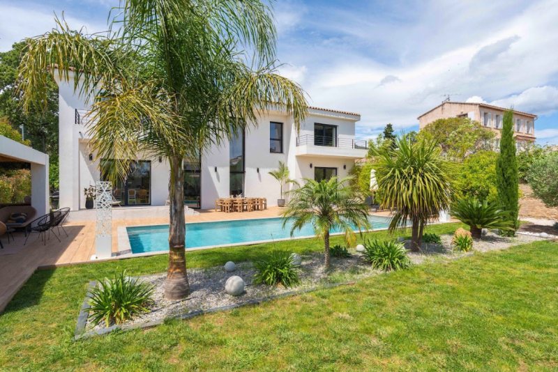 Villa for rent for photo shoots on the French Riviera