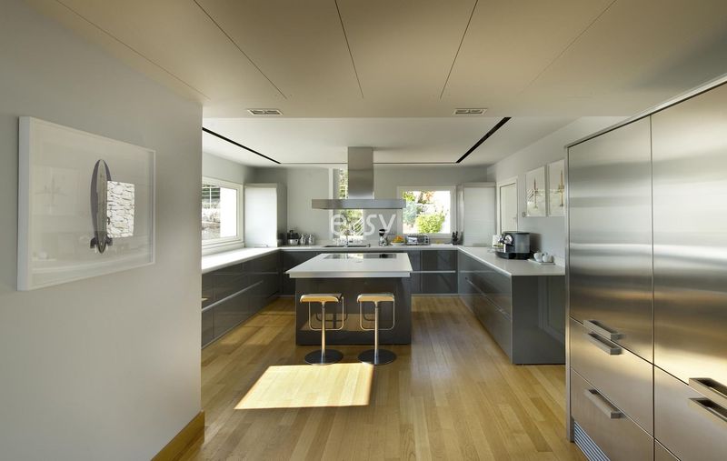 filming location in the beautiful and scenic city of Nice