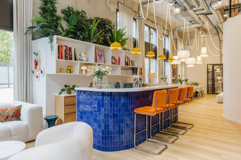 Car Rental Service in Paris, France, for Organizing Your Upcoming Event or Occasion