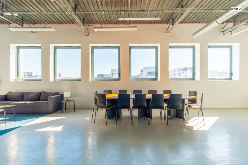 Renting an Industrial Location for Filming Purposes in Paris, FRANCE