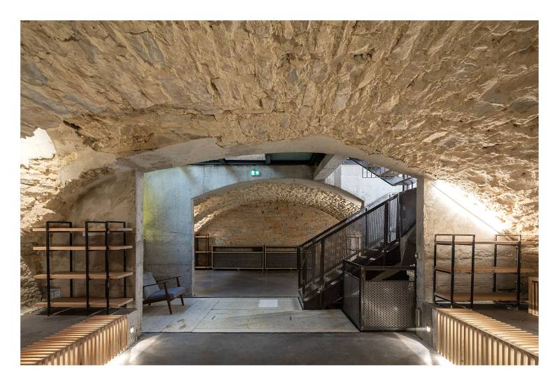 Industrial style loft available for rent for film shooting in Lyon, FRANCE with modern amenities and spacious areas