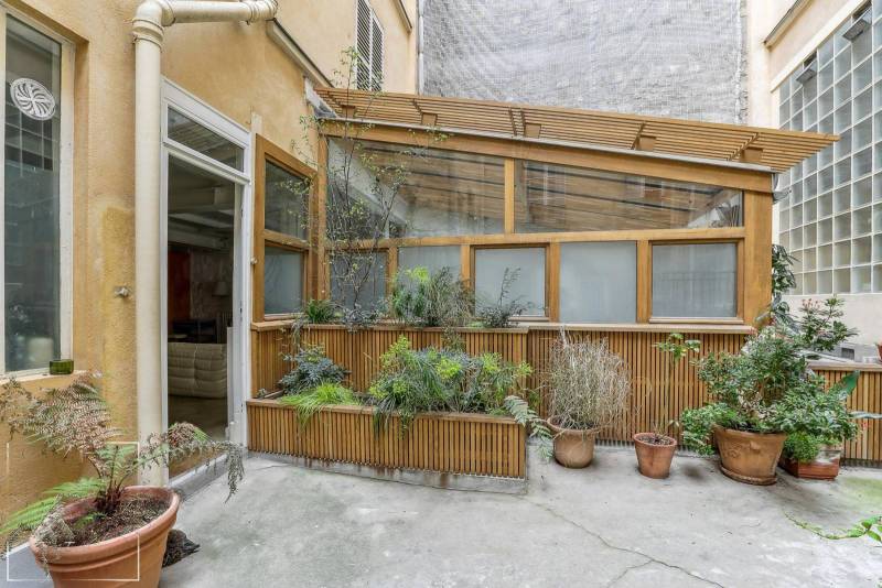 rent an industrial apartment in Paris for events