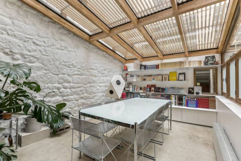 Parisian apartment for rent for photo shoots in the center of Paris