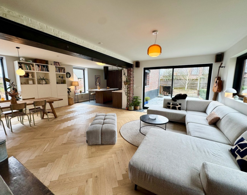 renting a house for a film shoot in Lille