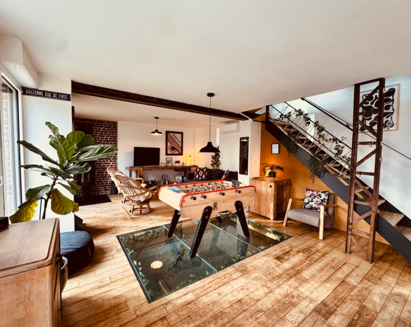 renting a house for a film shoot in Lille