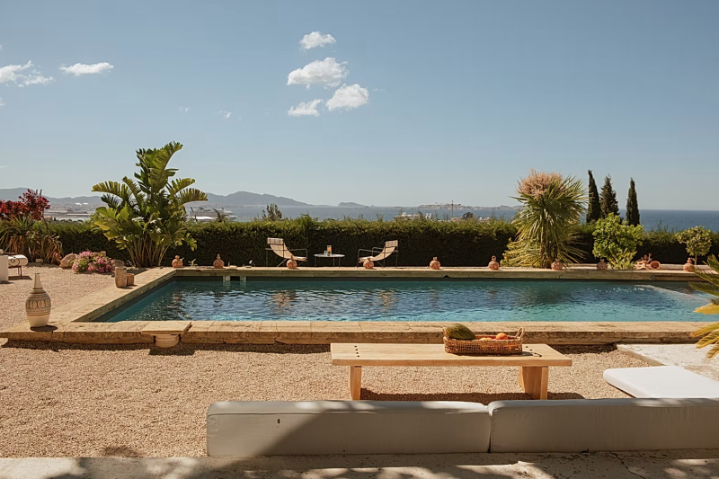 rent an unusual villa with sea view in FRANCE ideal for photoshoots in Marseille