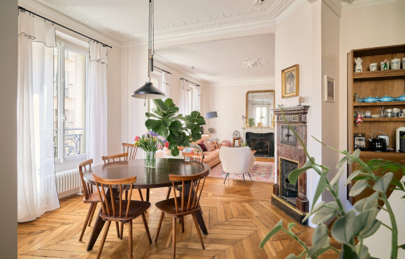 rent an apartment in Paris for an event