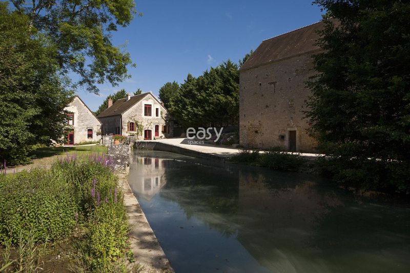 Place designated for high-quality photo production and shoots in the Burgundy region