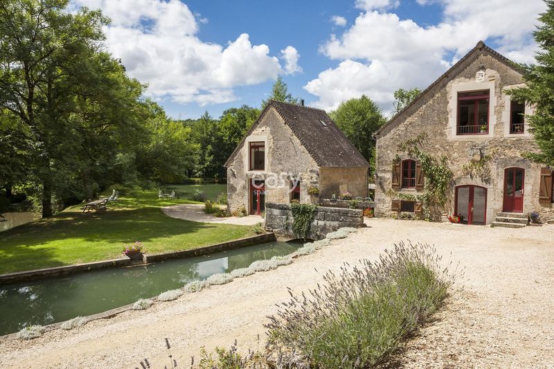 rental venue event location in Auxerre city for various purposes and occasions