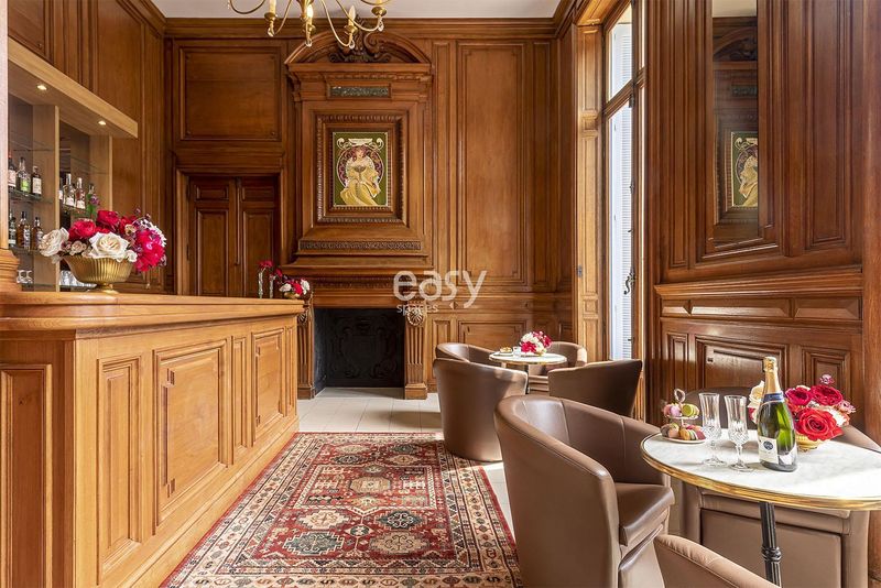 Location for a professional photo shoot in the city of Lyon, France