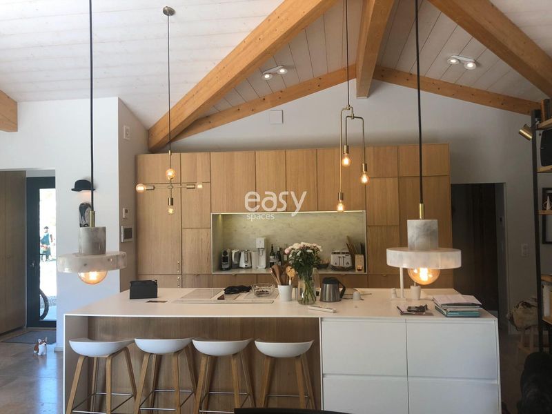 contemporary villa available for rent in Cannes specifically intended for filming purposes