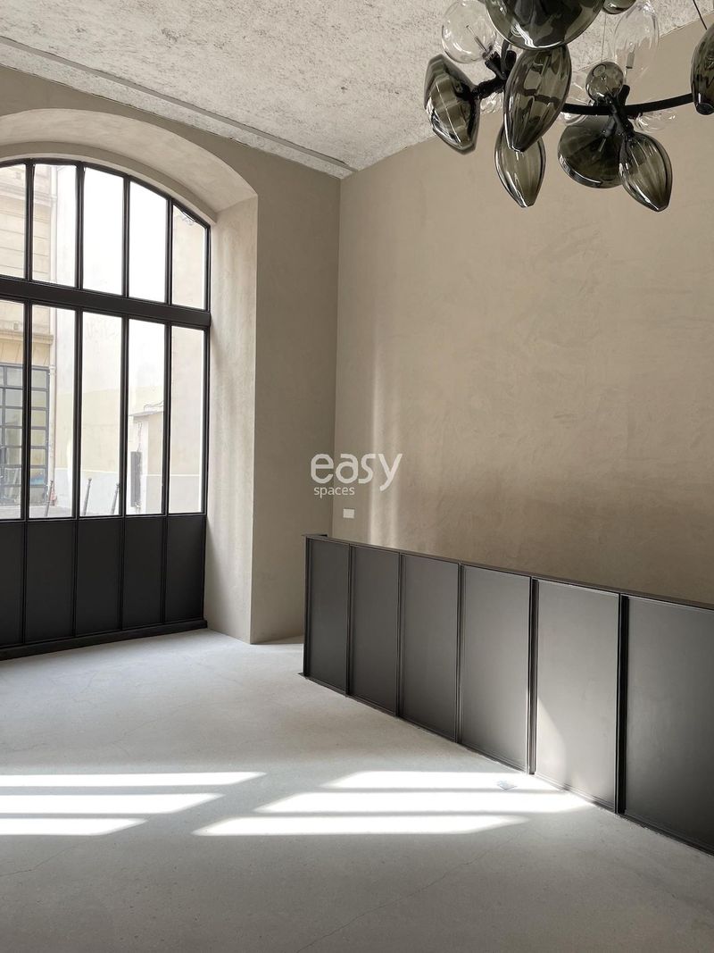 Minimalist Event Venue Located In Paris, France, Ideal For Contemporary Gatherings And Elegant Occasions