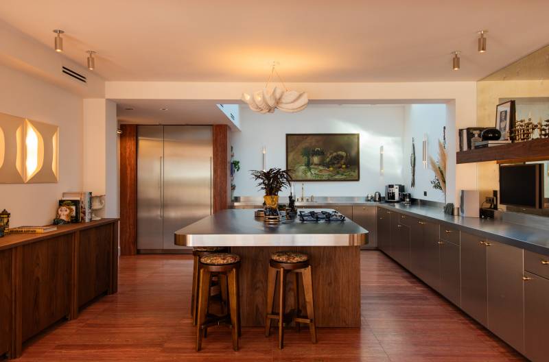 Villa rental for filming purposes in Marseille, France