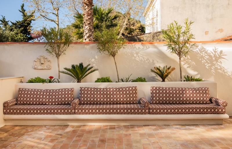 Rental of a 1970s villa for professional photo shoots in Marseille, France