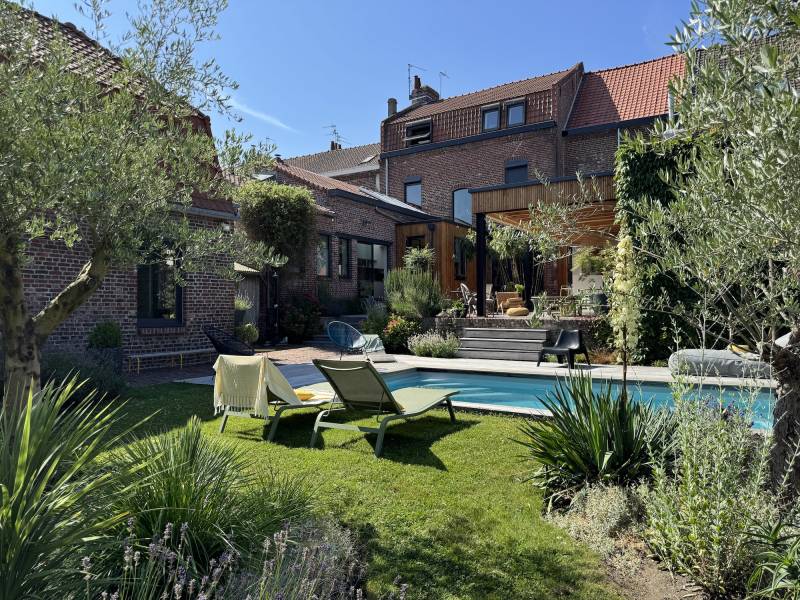 House Available for Rent for Professional Photo Shoot Sessions in Lille, FRANCE