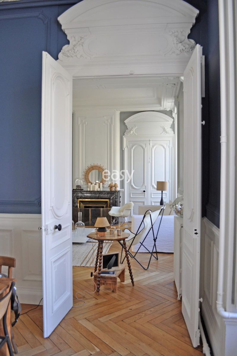 Location identification and mapping in the Lyon area within the Rhône-Alpes region