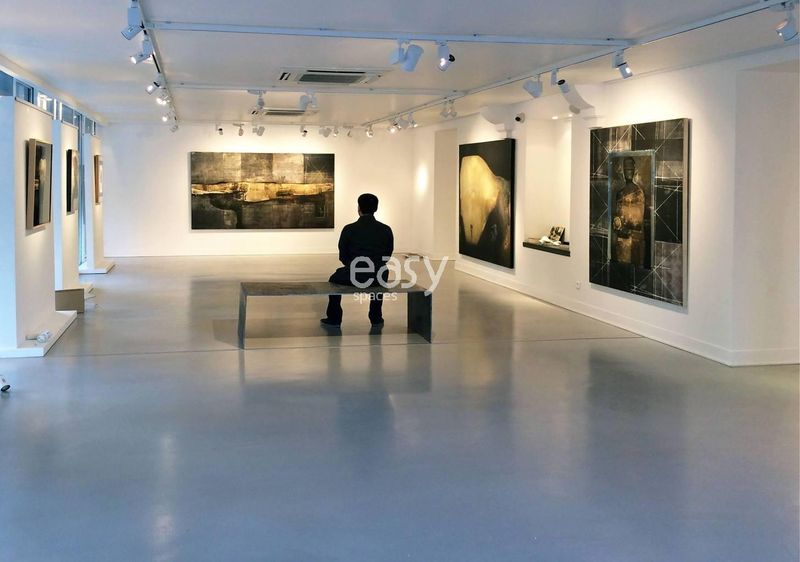 an incredibly stunning and impressive decor setting perfect for professional events in Nice