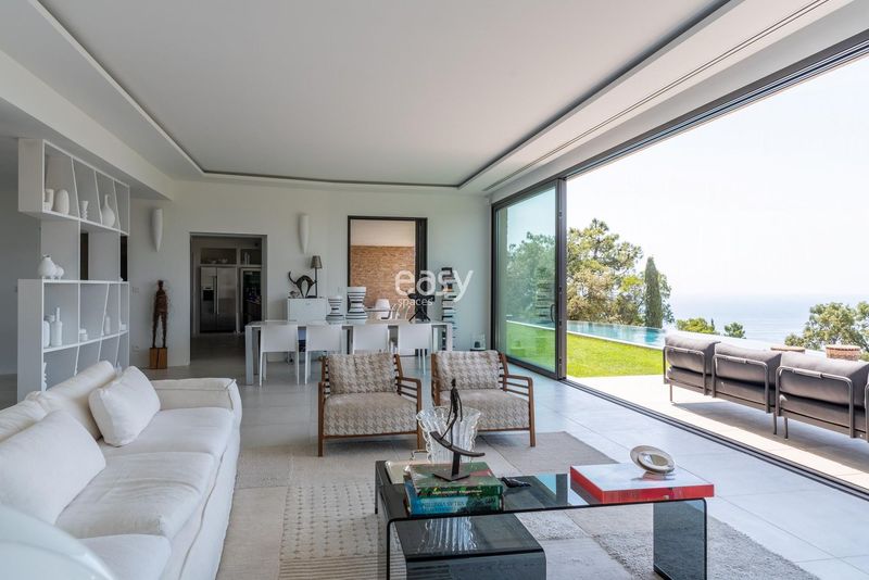 Modern villa ideally designed for professional photo shooting sessions in the Var region of FRANCE