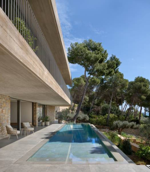 Agency specializing in organizing international shooting locations abroad based in FRANCE