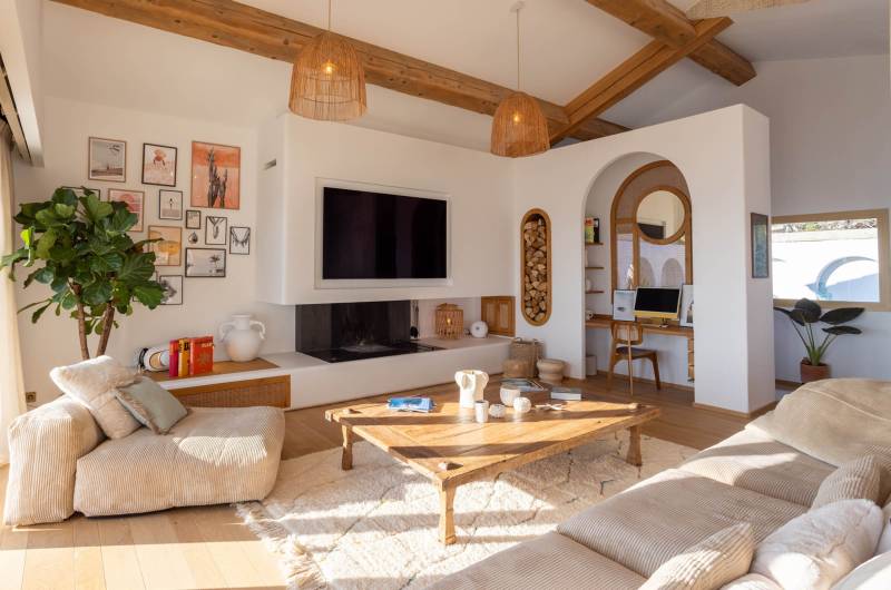 rental of a seaside location with a beautiful sea view, perfectly suited for a professional photo shoot in the South of France