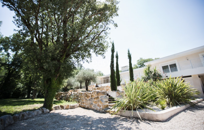 Venues and Locations Available for Holding Event Functions in Cannes Alpes Maritimes