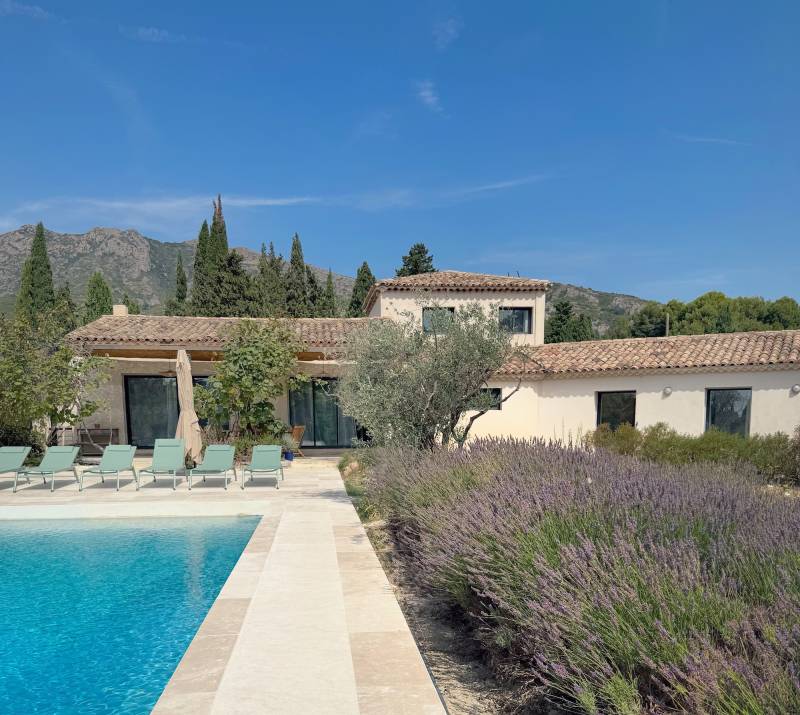 Shooting location in the beautiful Alpilles region in FRANCE