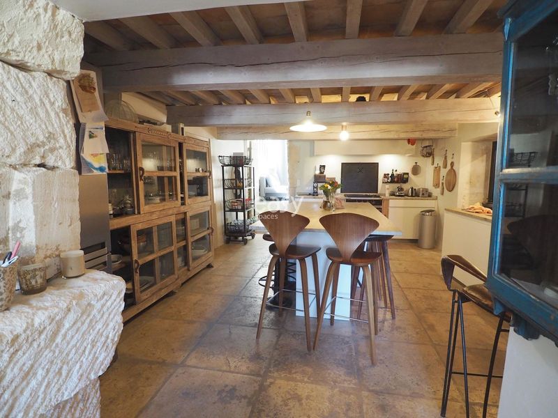 Atypical and Unique Decoration Setting Perfect for Photoshoots in the Alpilles Region of France