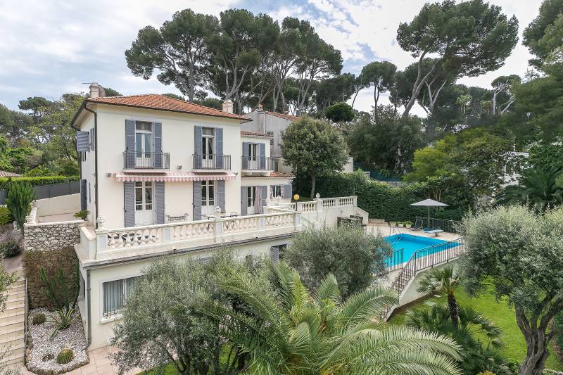 Riviera villa available for rent in FRANCE for professional photo shoots in Cannes