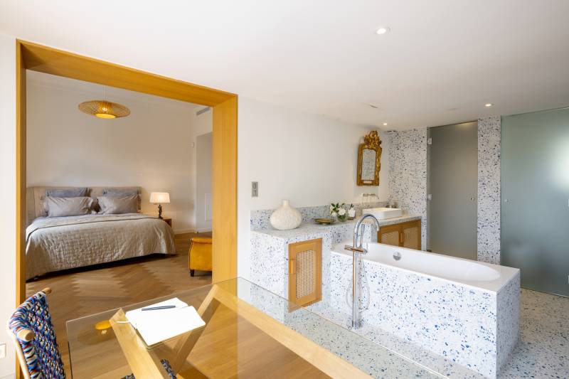 Rent a private house in FRANCE specifically for professional photo shooting sessions