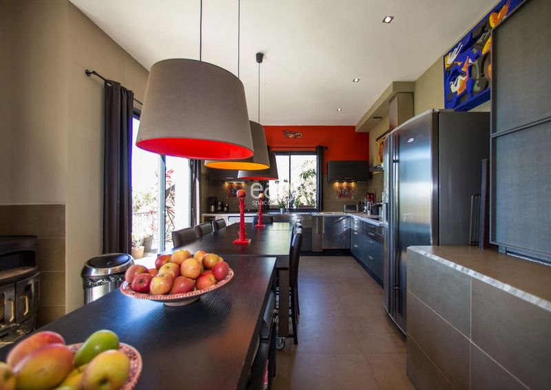 Beautiful and modern contemporary kitchen setting designed exclusively for high-end photo productions in Saint Tropez 83