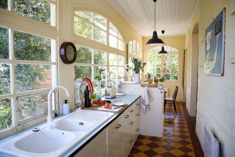 places and settings suitable for photography and photo shoots