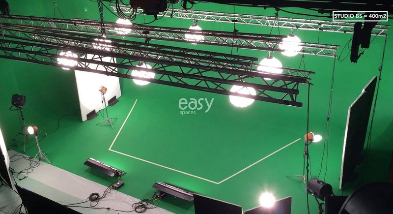 Professional Photography Studio Located in the Heart of Paris, FRANCE