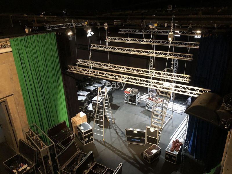 Professional studio production services located in the heart of Paris, FRANCE