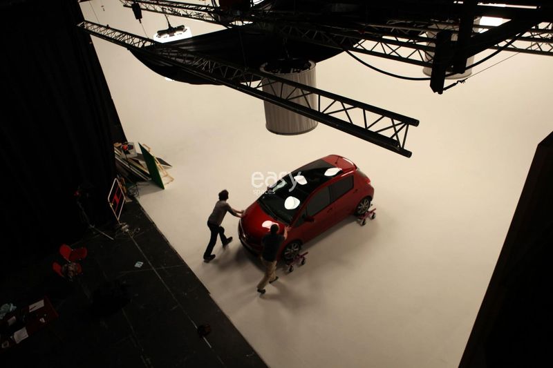 High-Quality Video Studio Located in the Heart of Paris, France