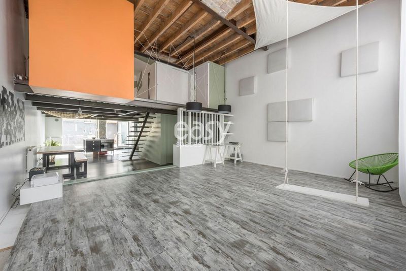 rent a contemporary loft with modern features for filming purposes in Lyon 69