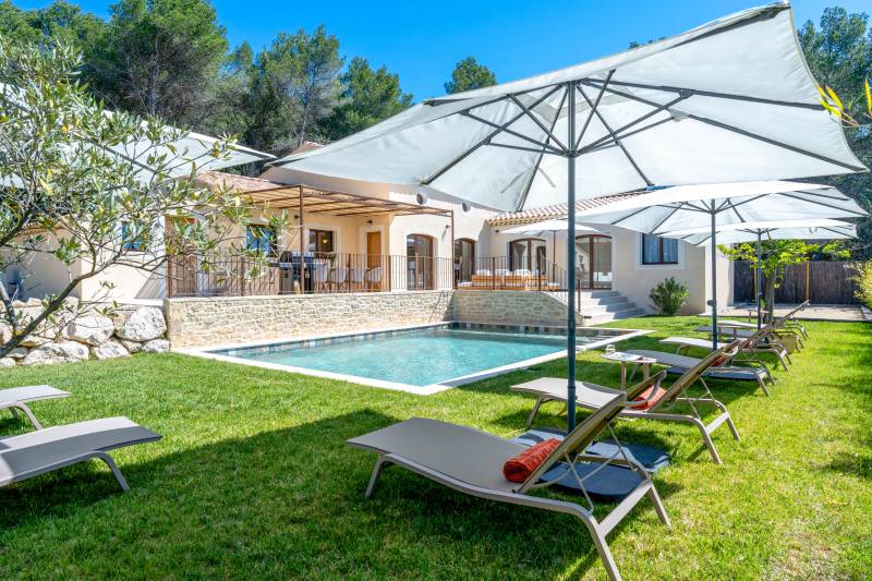 House Available for Rent for Advertising Filming in the Beautiful Luberon Region of France
