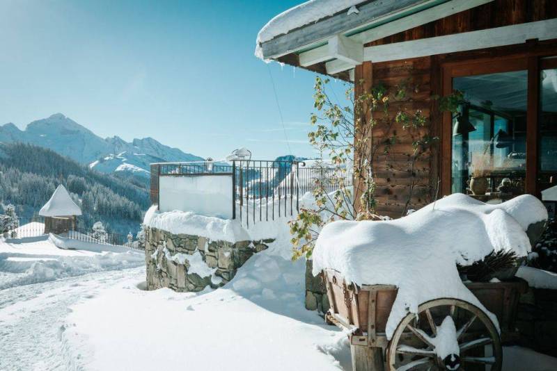 Megève photo shoot backdrop