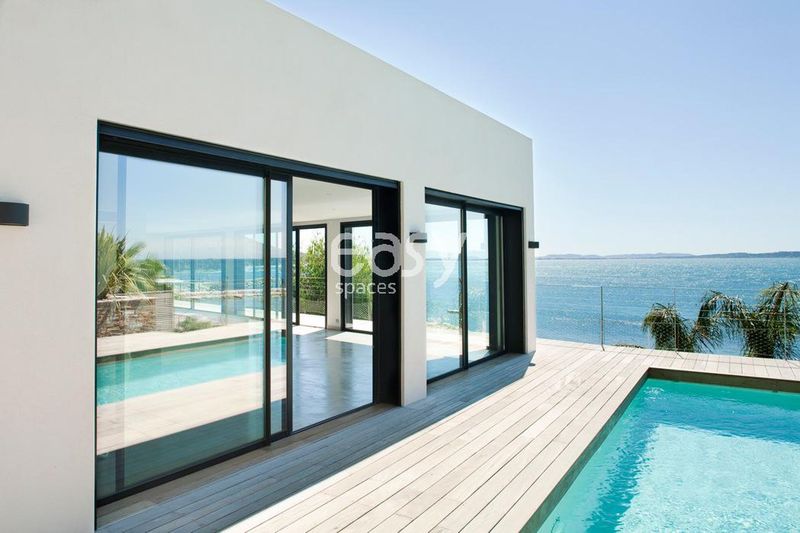 Renting a contemporary architect-designed villa located on the coastline for filming purposes