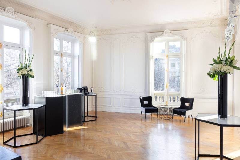 Haussmannian Apartment Rental in France for Photography Shooting Sessions and Film Productions