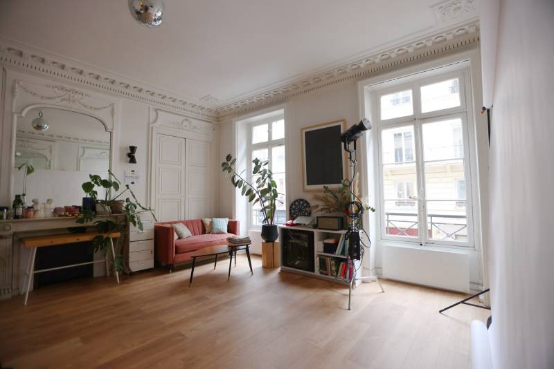 apartment available to rent for professional photo and video shooting in Paris, France