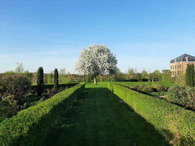 Old farmhouse available for rental for filming purposes located in the northern part of FRANCE