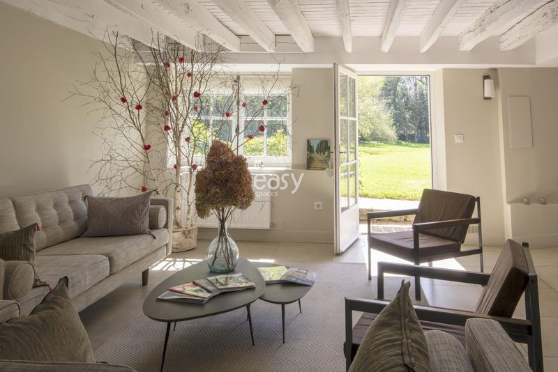 Unique and Unconventional Venue Ideal for Hosting Atypical Events in Paris, FRANCE