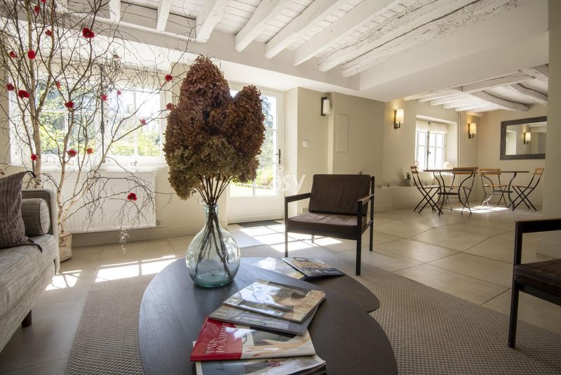 Place for product launch event in Paris, FRANCE, an ideal venue for showcasing new products