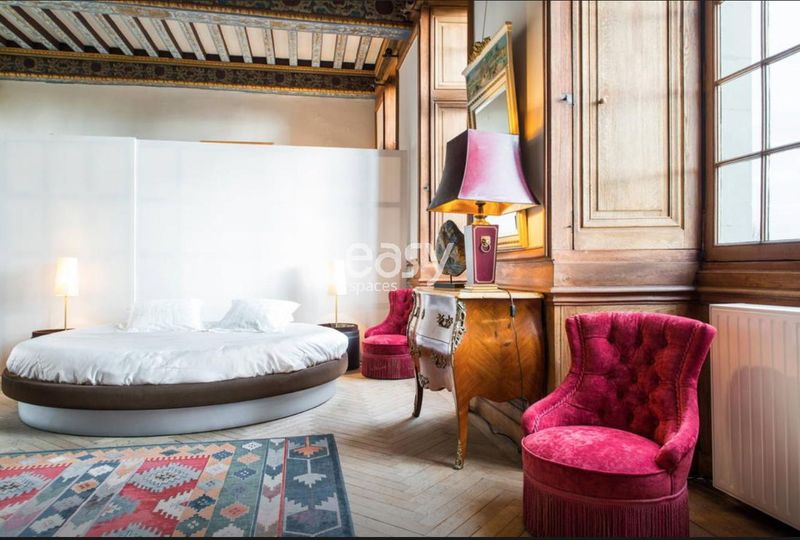 Loft Rental for Professional Photo Shoots in the City of Nantes, Department 44