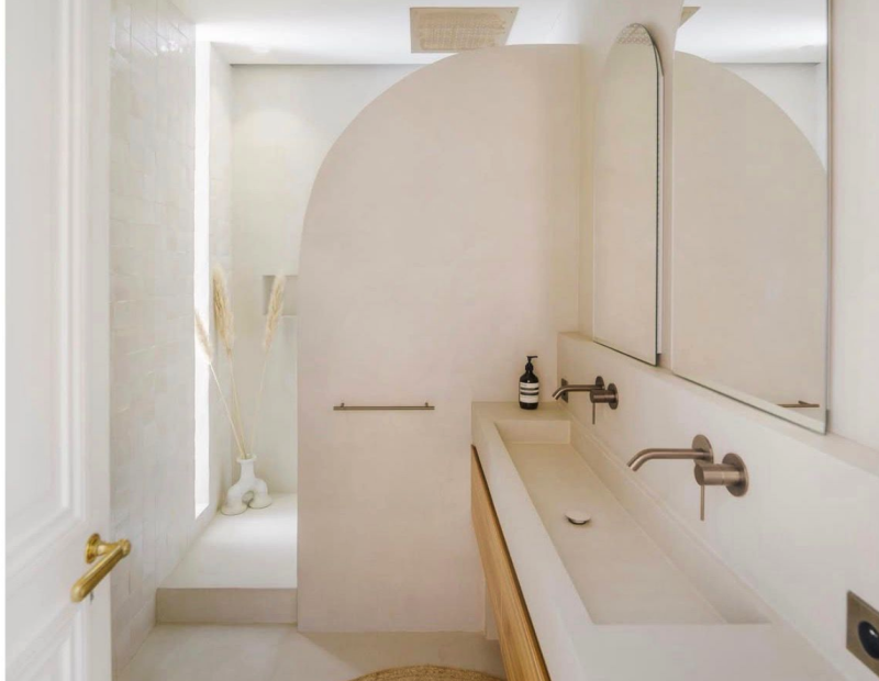 Beautiful bathroom for a Paris photoshoot