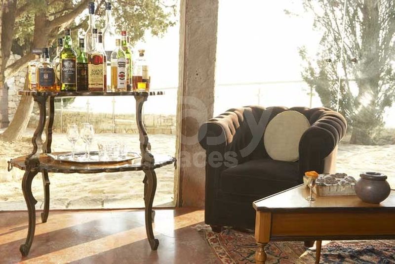 Detailed and precise locating points in the southeastern region of France including Marseille City in the Provence-Alpes-Côte d'Azur region 13