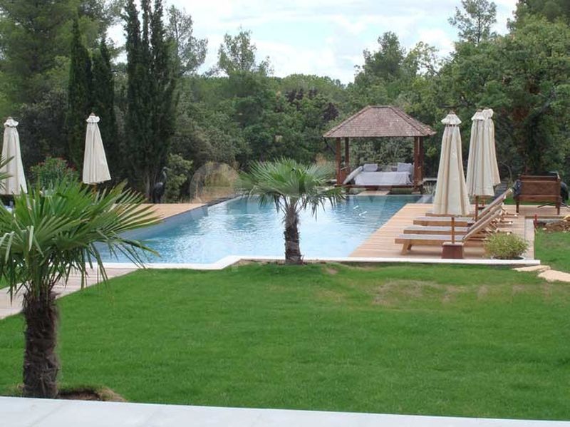 Film and photographic locations and equipment rentals in the south of France including Marseille, Nice, Saint-Tropez, and Monaco